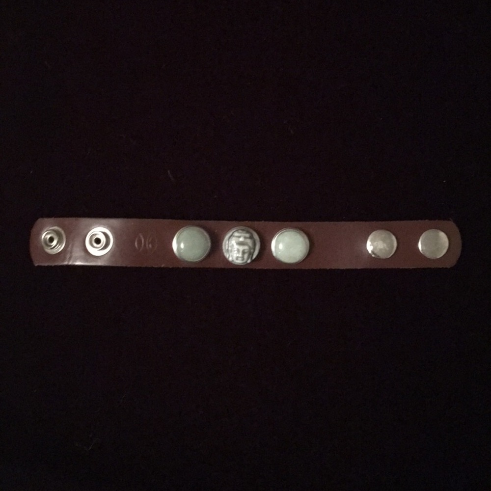 Leather snap bracelet